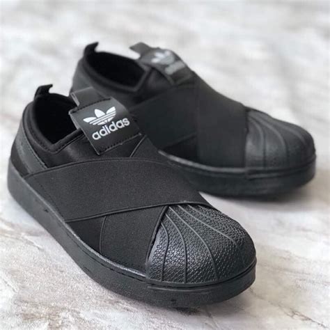 superstar slip on Adidas black